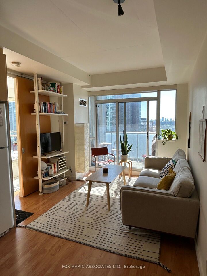 Property Photo:  1 Shaw Street 1022  ON M6K 0A1 