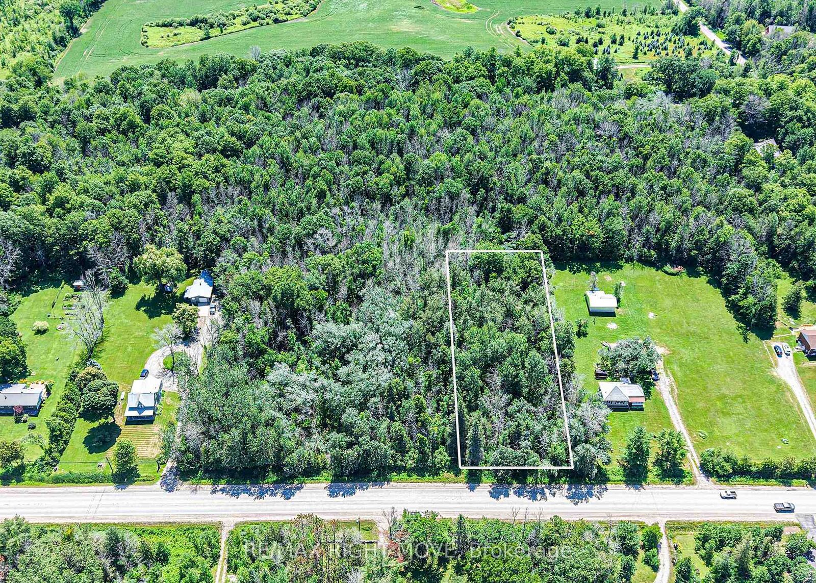 Property Photo:  1197 Upper Big Chute Road  ON L0K 1E0 