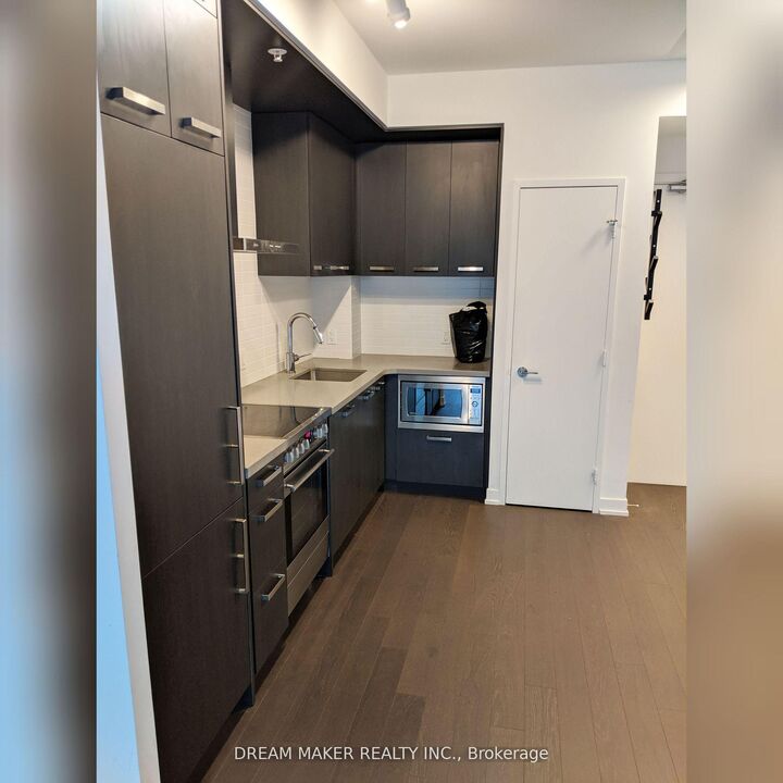Property Photo:  455 Front Street E 4  ON M5A 0G2 