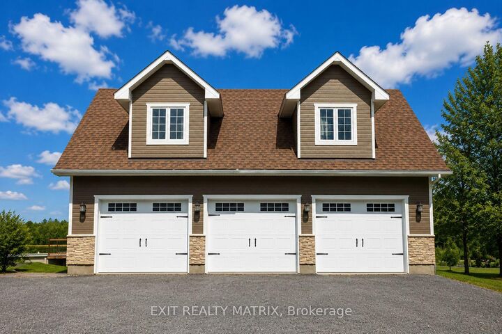 Property Photo: 296 Route 200 Route E ON K0A 1M0