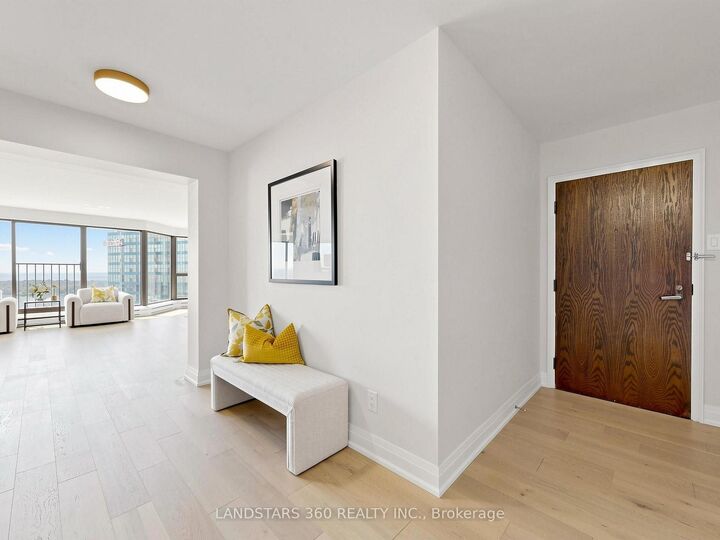 Property Photo: 55 Harbour Square 3311 ON M5J 2L1