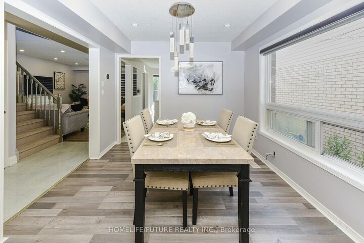 Property Photo: 1404 Trowbridge Drive ON L1G 7R7