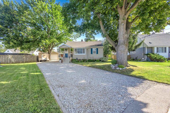 Property Photo:  71 Alexander Drive  ON N3T 5C6 