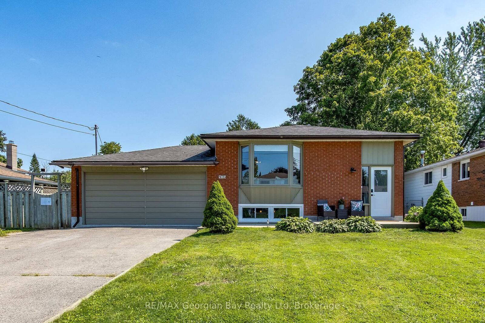 Property Photo: 475 Athabaska Street ON L0K 1R0