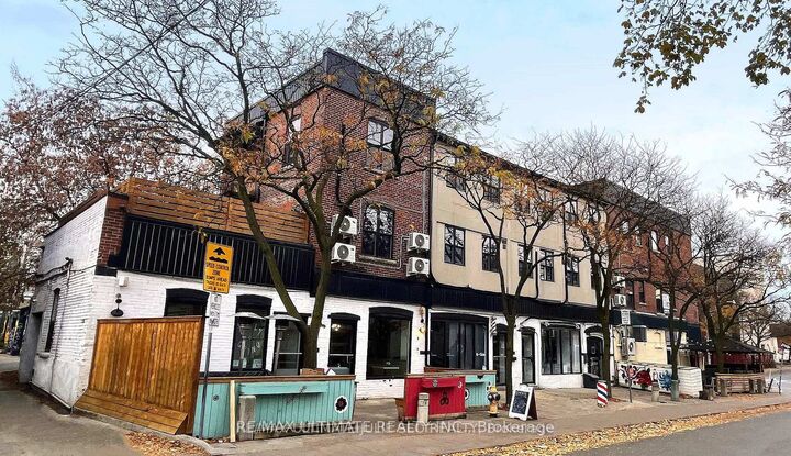 Property Photo: 432 St Clarens Avenue 301 ON M6H 3W3