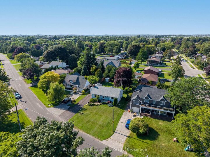 Property Photo:  550 Lakeshore Road  ON K9A 1S5 