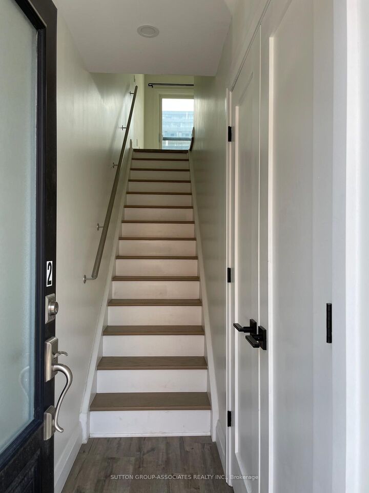 Property Photo: 9 Whitaker Avenue 2 ON M6J 1A2