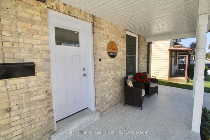 Property Photo: 445 11th Street ON N4N 1S8