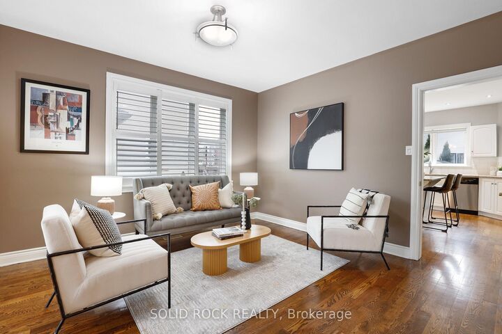 Property Photo: 45 Basswood Avenue ON K2S 1X3