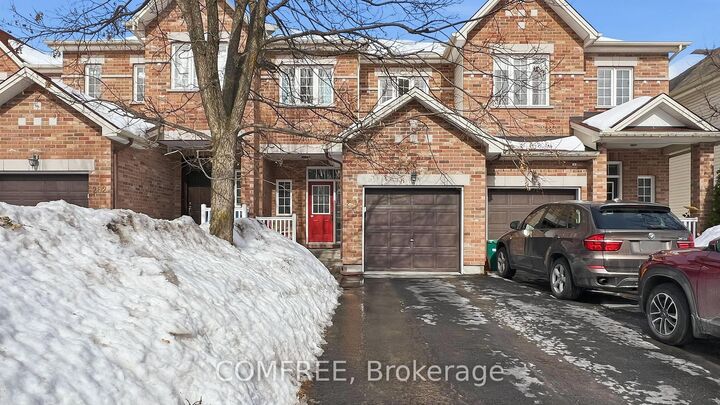 294 Waymark Crescent — photo 1