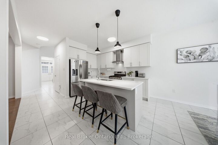 Property Photo:  109 Longboat Run  ON N3T 0R8 