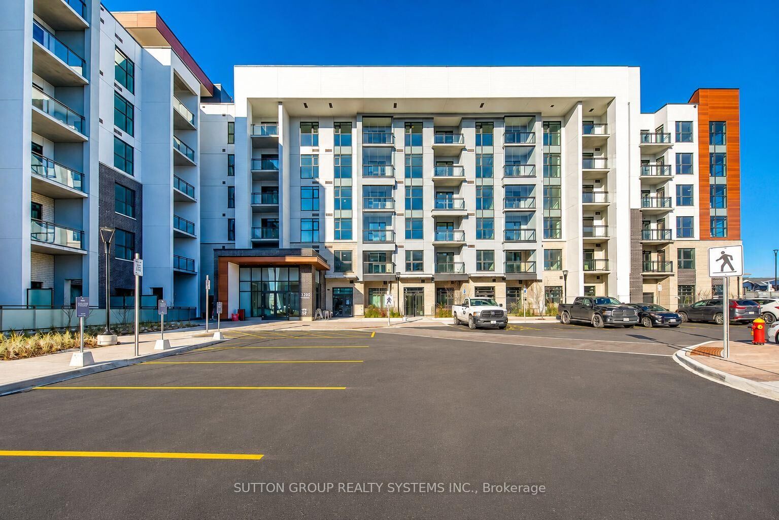 Property Photo:  490 Gordon Krantz Avenue 405  ON L9T 2X5 