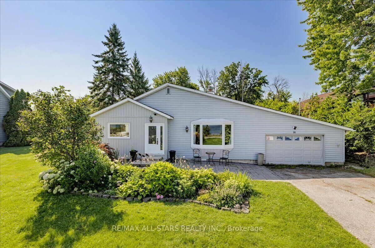 Property Photo: 35 Lake Drive E ON L4P 3E9