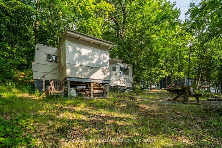 Property Photo:  333 Steve Babcock Lane  ON K0H 1W0 