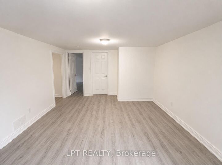 Property Photo:  51 Windermere Court  ON L6X 2L5 
