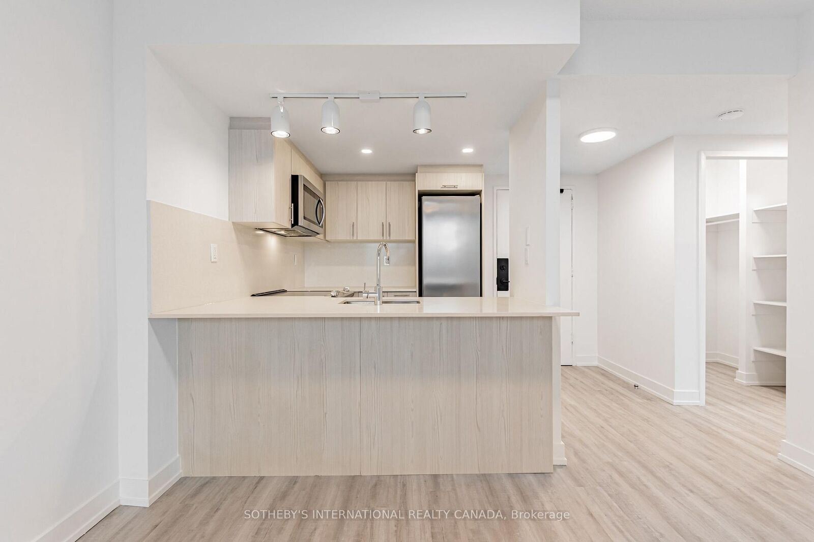 Property Photo: 191 Sherbourne Street 117 ON M5A 3X1