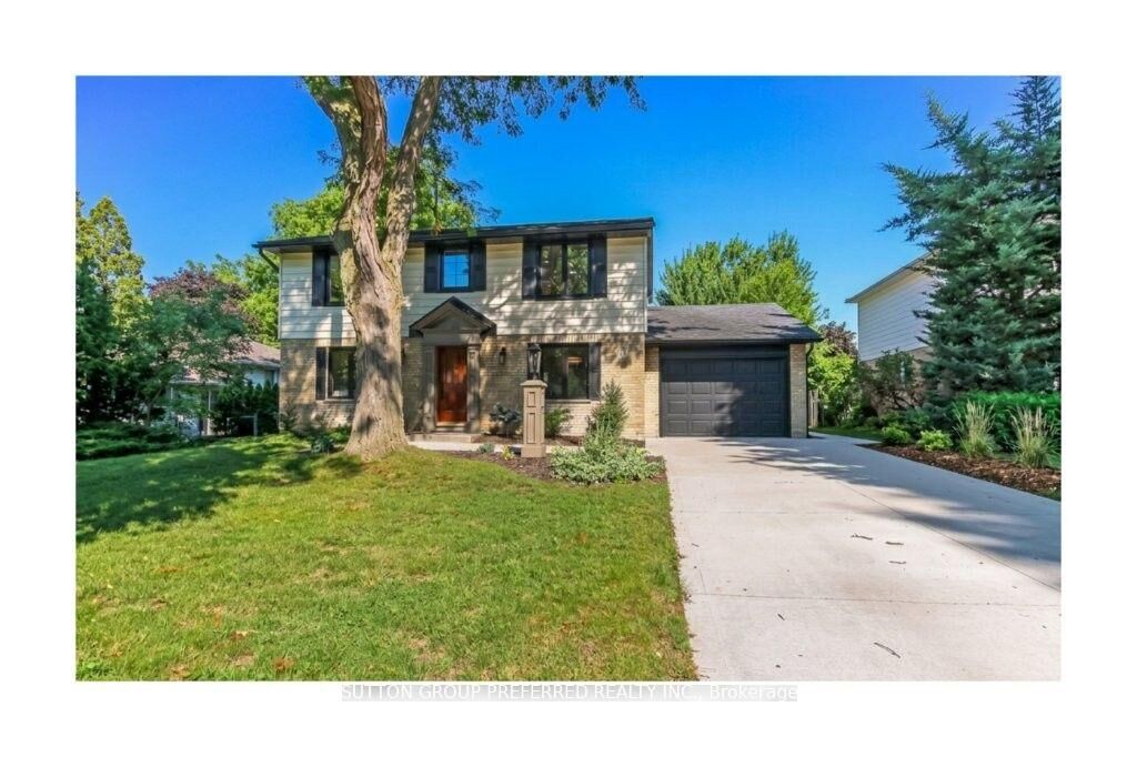 Photo de la propriété:  54 Lloyd Manor Crescent  ON N6H 3Z3 