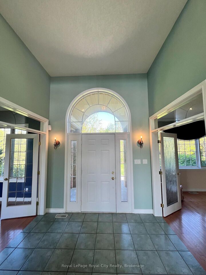 Property Photo:  287 Clair Road E Main  ON N1L 1H1 