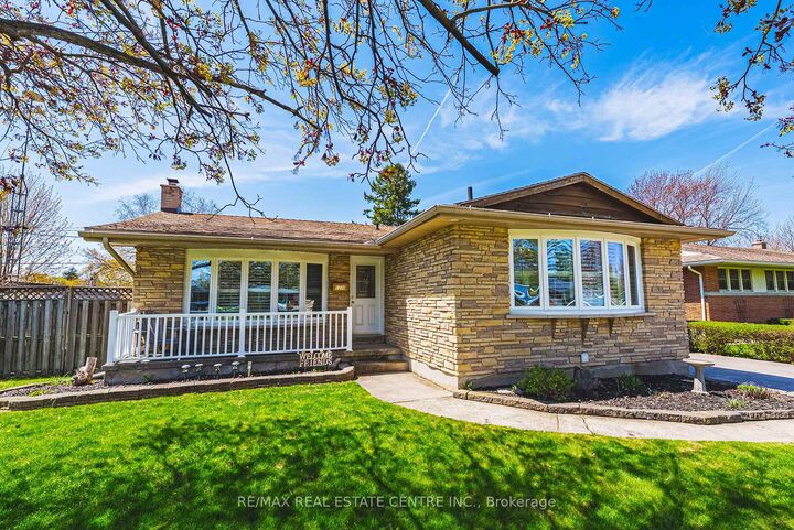Property Photo:  1338 Eleanor Avenue  ON N3H 4N2 