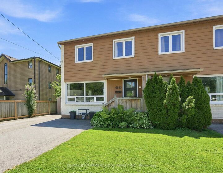 Property Photo: 6680 McLeod Road ON L2G 3G5
