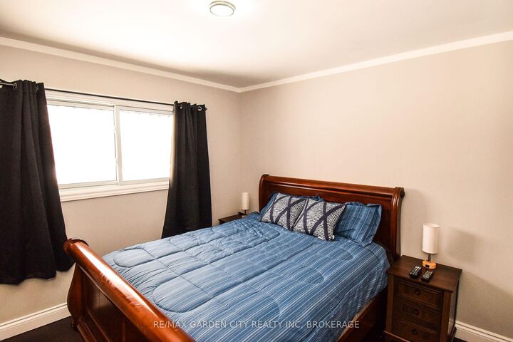 Property Photo: 91 Crescent Drive ON L3B 2X4