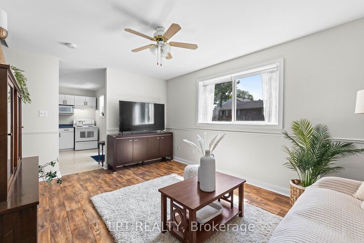 Property Photo: 77 Munro St West Street W ON L0E 1E0