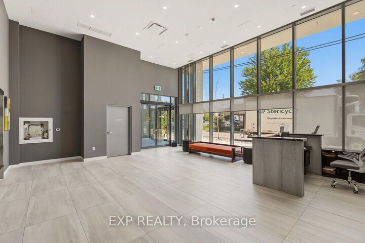 Property Photo:  859 The Queensway N/A 905  ON M8Z 1N8 