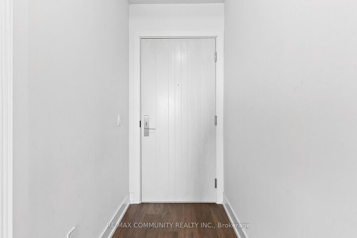 Property Photo: 2550 Simcoe Street 419 ON L1L 0R5
