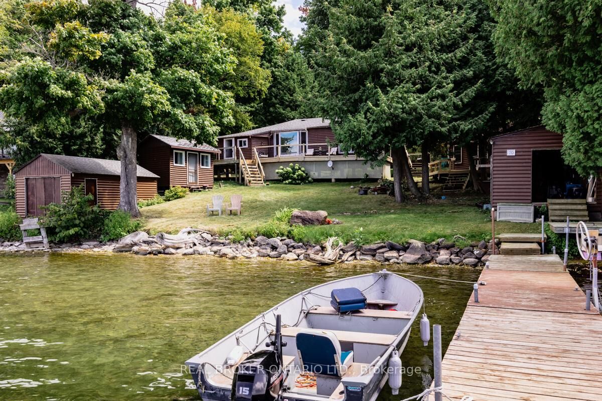 Property Photo: 70 Ivy Lane ON L3V 6H1