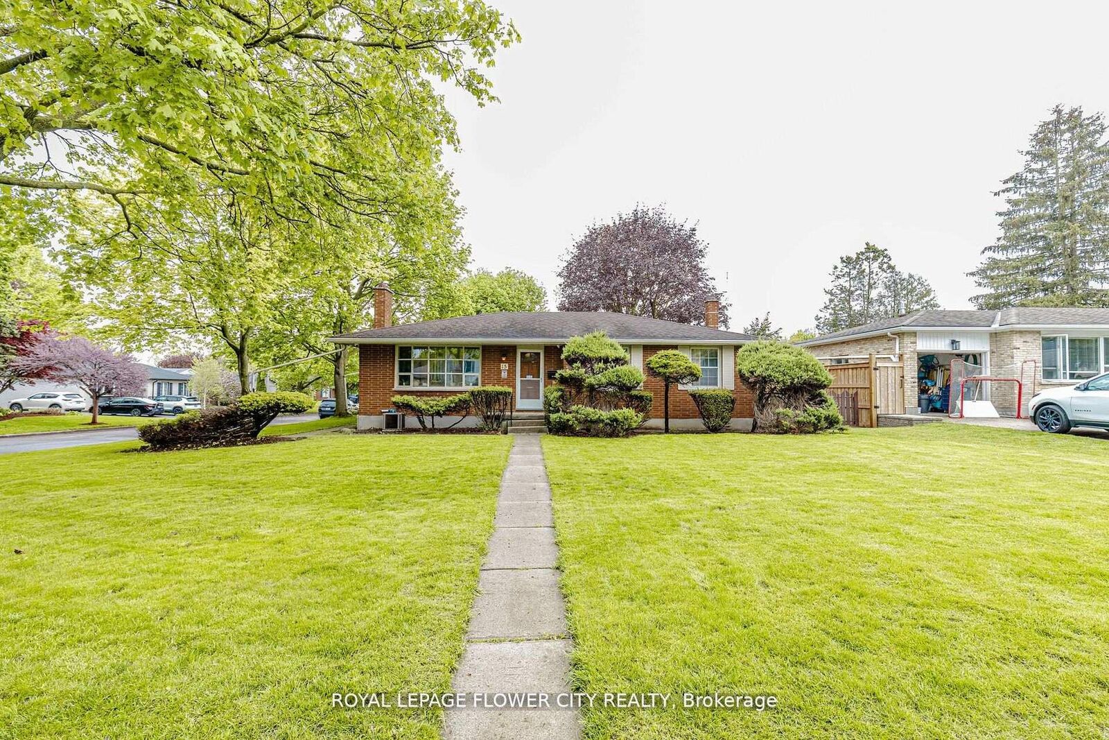 Property Photo: 15 Cumberland Crescent ON N5X 1B7