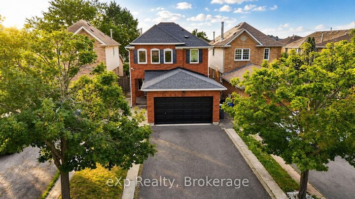 Property Photo: 39 Matterdale Avenue ON L6Y 4J6