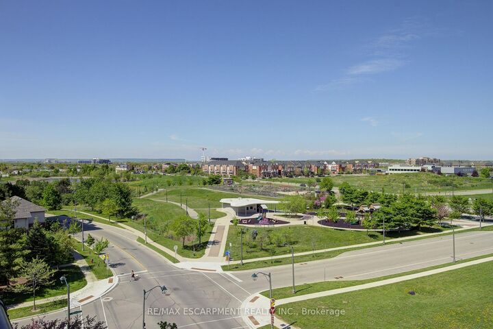 Property Photo: 2379 Central Park Drive 603 ON L6H 0E3