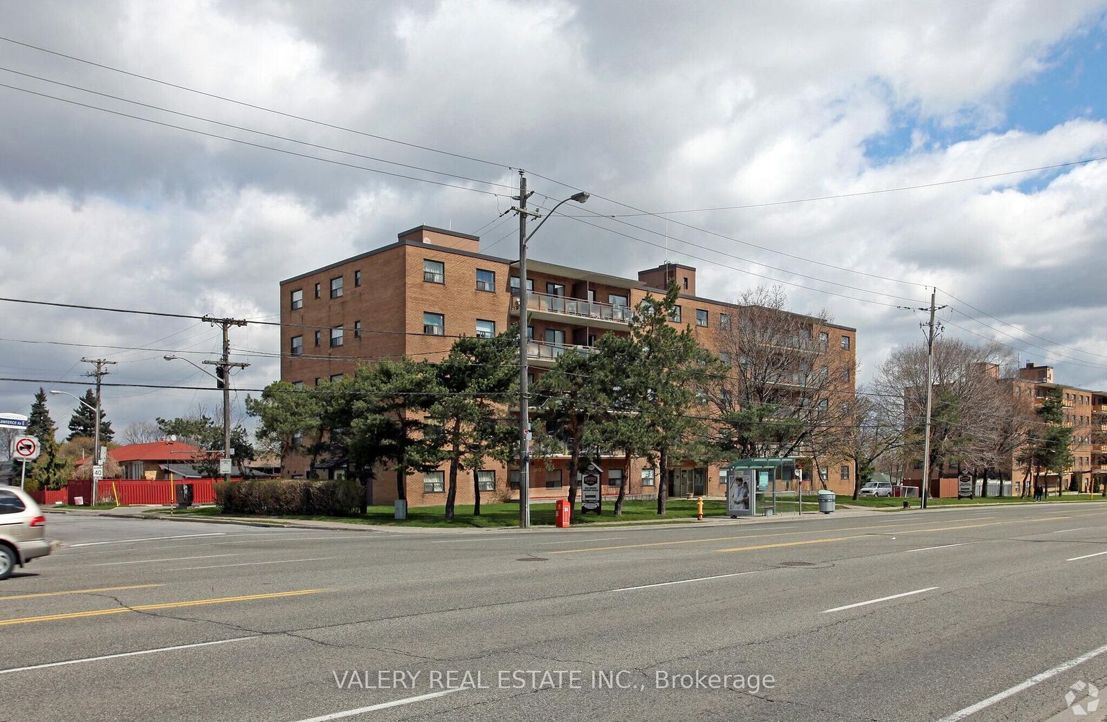 Property Photo:  1780 Lawrence Avenue E 207  ON M1R 2Y2 