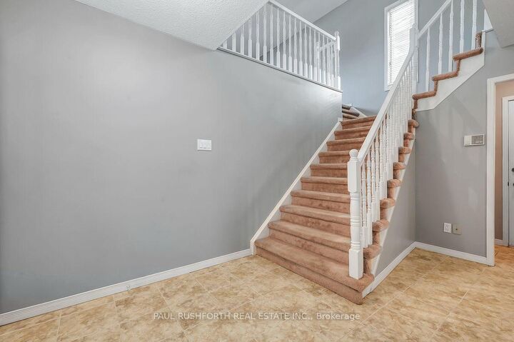 Property Photo:  1879 Belcourt Boulevard  ON K1C 4N3 