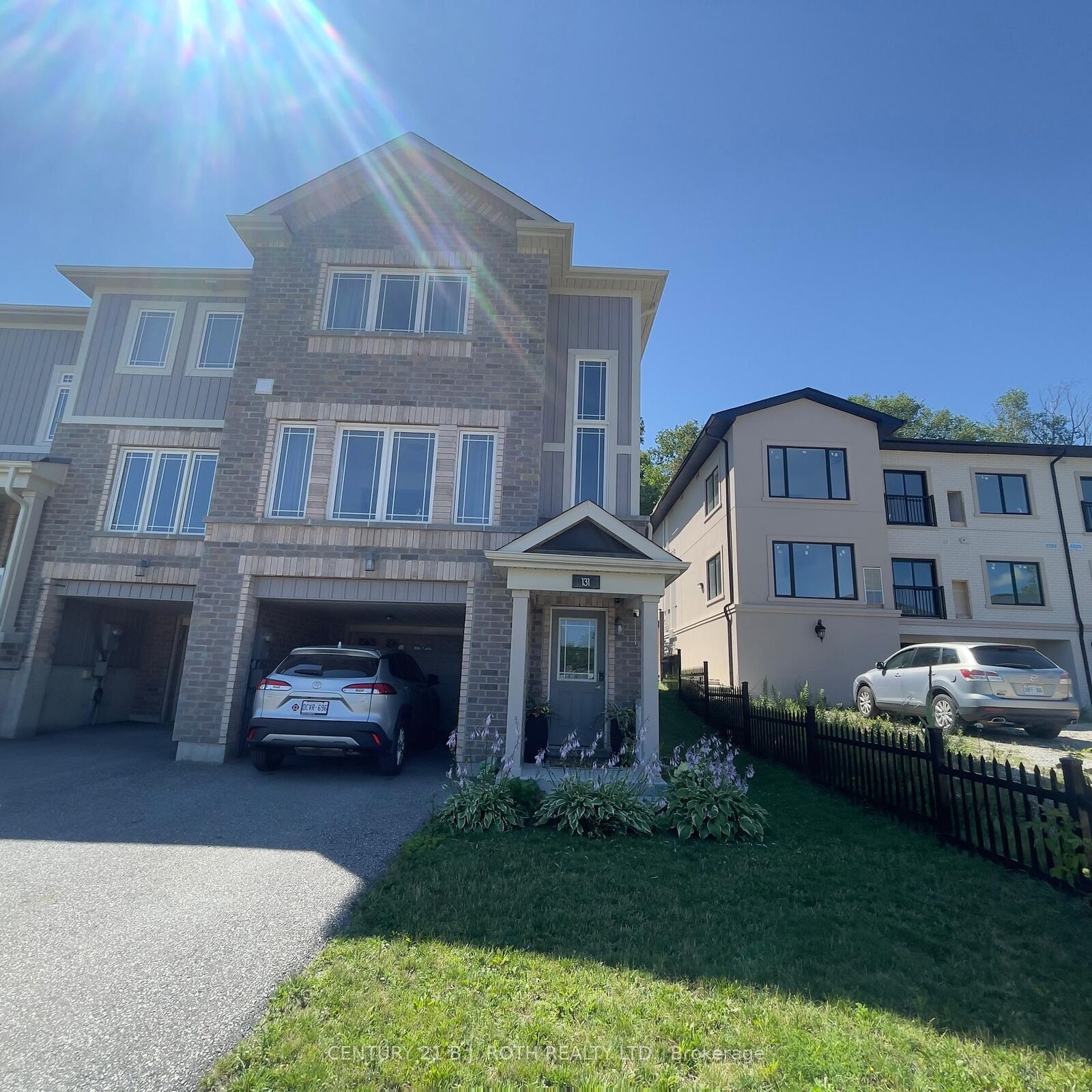 Property Photo: 131 Franks Way ON L4N 3J1
