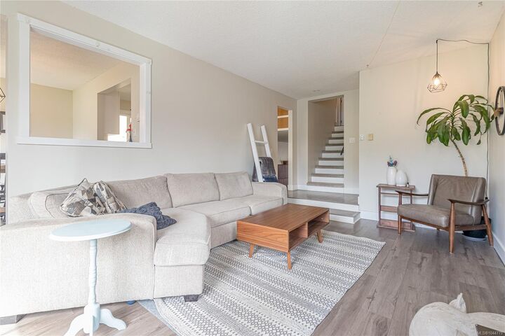 Property Photo:  716 O'Brien Pl  BC V9R 6B1 