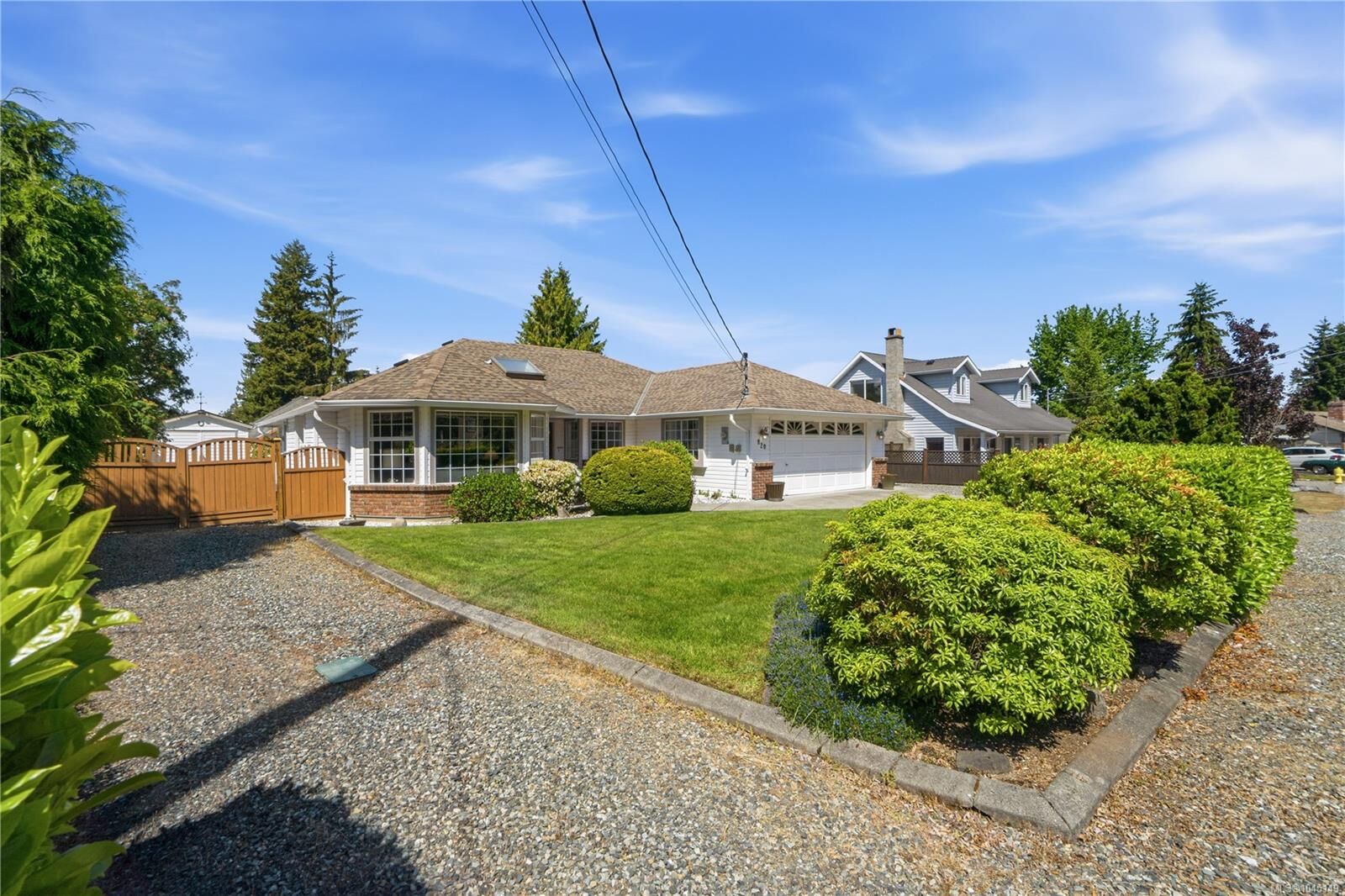 Property Photo: 820 Drew Rd BC V9P 1X2