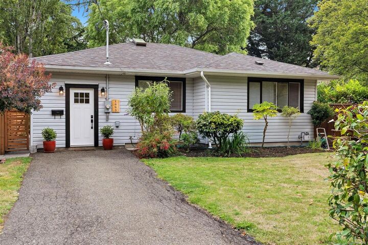 1685 Midgard Ave — photo 1