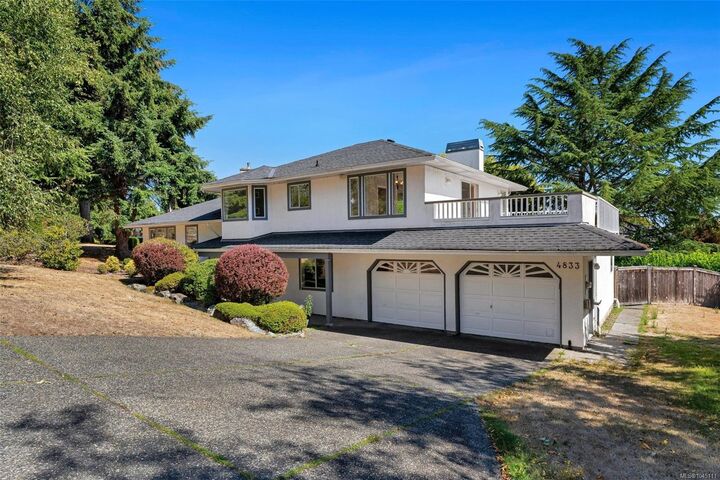 Property Photo: 4833 Maplegrove St BC V8Y 3B9