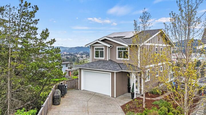 2562 Rosevista Pl — photo 1