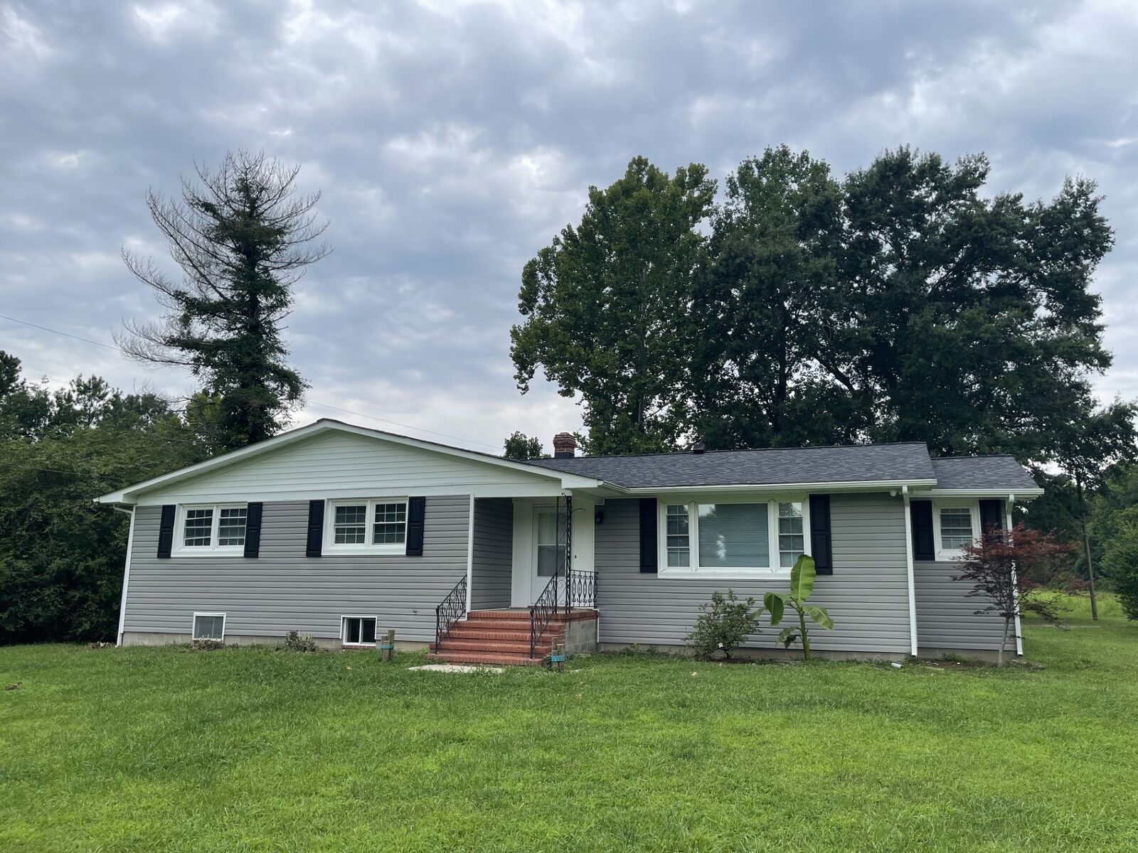 Property Photo: 168 W St Johns Church Road VA 23181