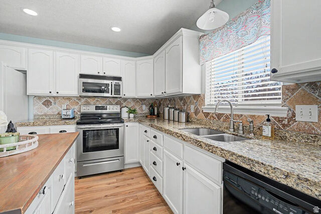 Property Photo:  10503 N Doral Dr  UT 84062 