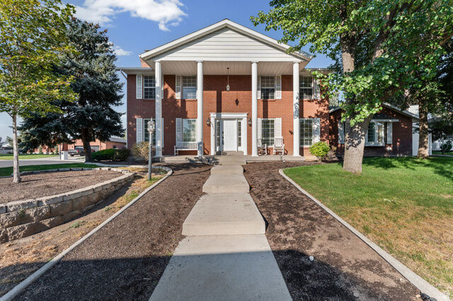 Property Photo: 8441 S Rua Branco Dr UT 84093