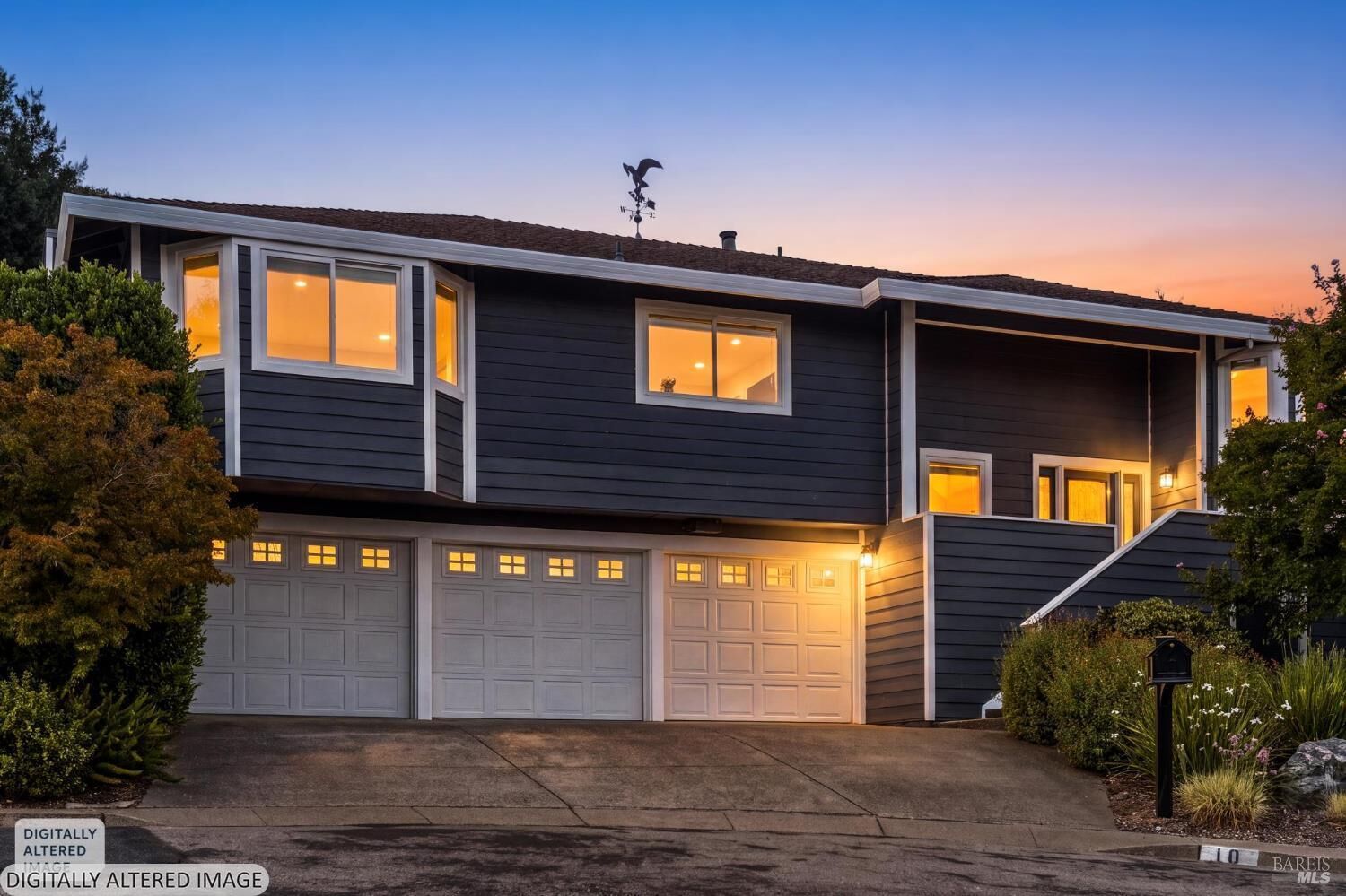 Property Photo:  10 Santa Yorma Court  CA 94945 