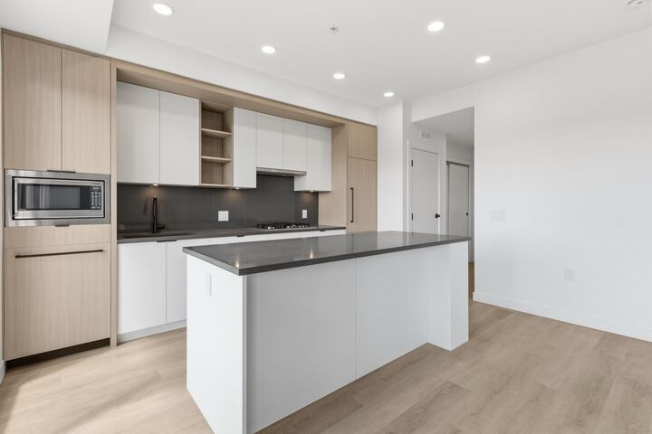 Property Photo: 2268 E Broadway 501 BC V5N 0L2