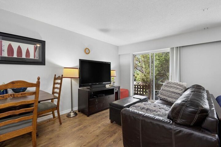 Property Photo: 36 E 14th Avenue 106 BC V5T 4C9