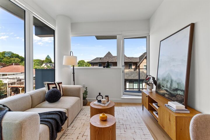 8120 Oak Street 307 — photo 1