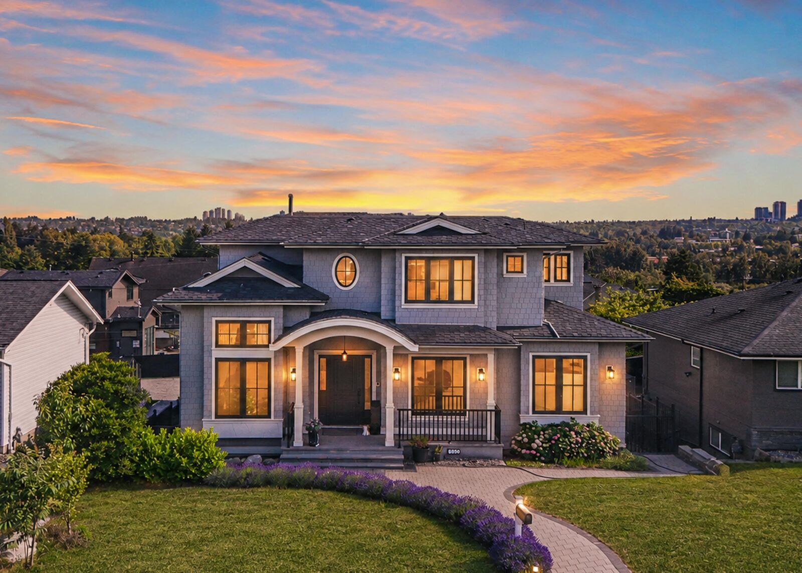 Property Photo: 6860 Hycrest Drive BC V5B 2X2