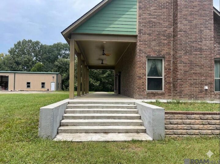 Property Photo:  12611 Old Hammond Hwy  LA 70816 
