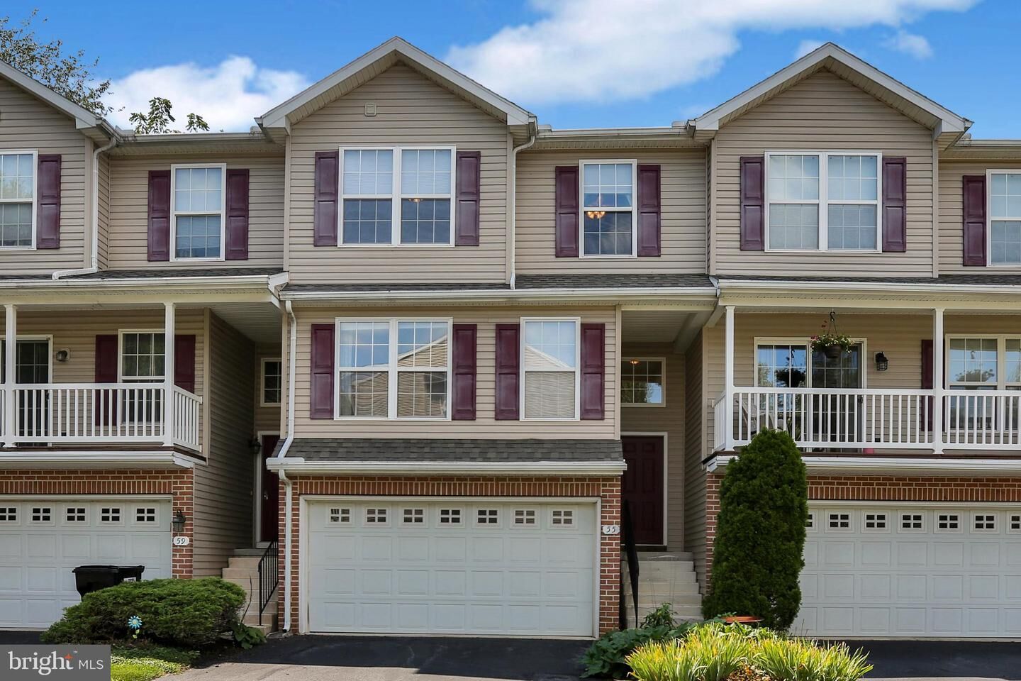 Property Photo:  55 Parkside Dr  PA 17042 